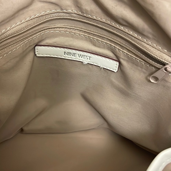 Nine West White and Tan handheld or shoulder purse - Picture 6 of 8